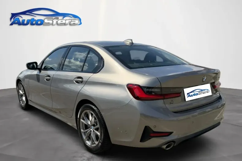BMW 330e (Seria 3) din 2021 cu 127.409 km - oferta BMW213388 - foto 3