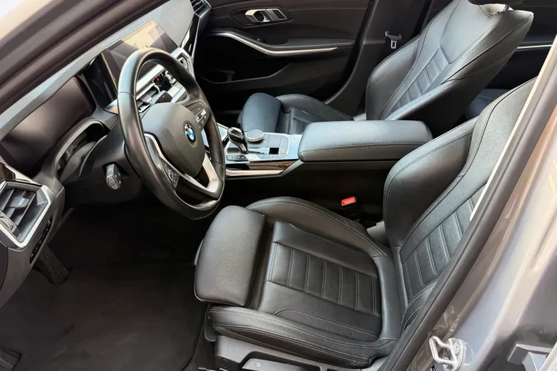 BMW 330e (Seria 3) din 2021 cu 127.409 km - oferta BMW213388 - foto 10