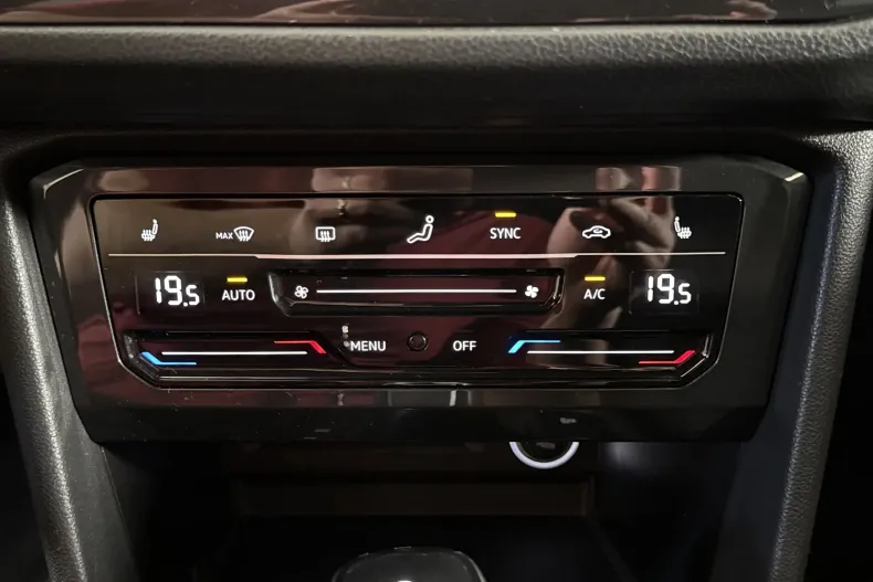Volkswagen Tiguan din 2021 cu 92.360 km - oferta VOL213395 - foto 18