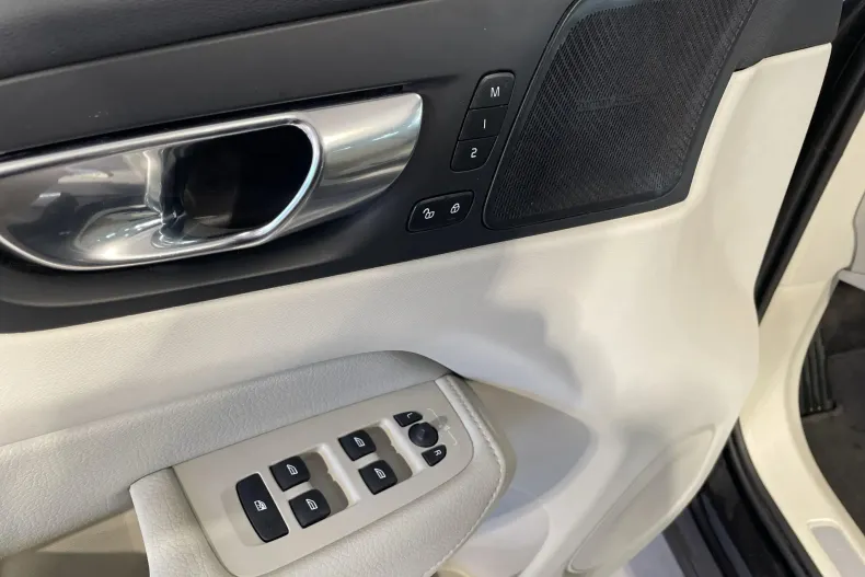 Volvo XC60 din 2021 cu 77.689 km - oferta VOL213405 - foto 14