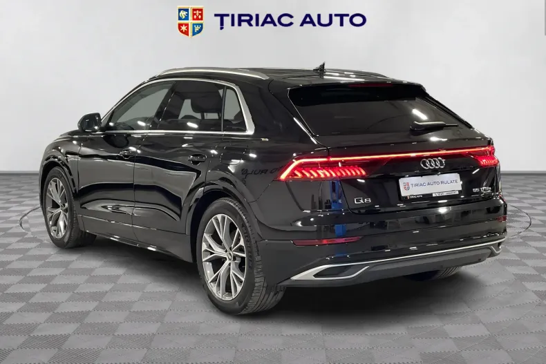 Audi Q8 din 2021 cu 82.121 km - oferta AUD213407 - foto 3