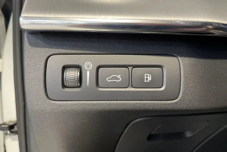 Volvo XC90 din 2021 cu 74.953 km - oferta VOL213408 - foto 15