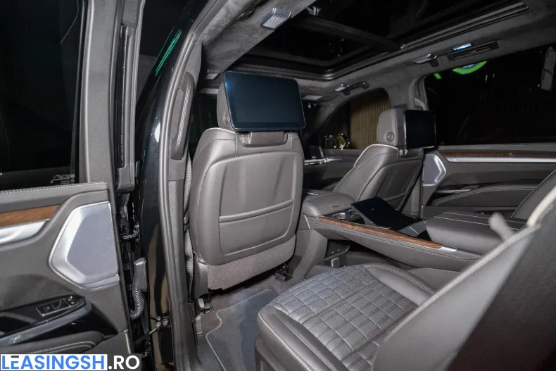 Cadillac Escalade din 2025 cu 10 km - oferta CAD213411 - foto 4