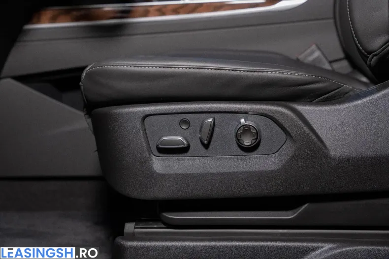Cadillac Escalade din 2025 cu 10 km - oferta CAD213411 - foto 17