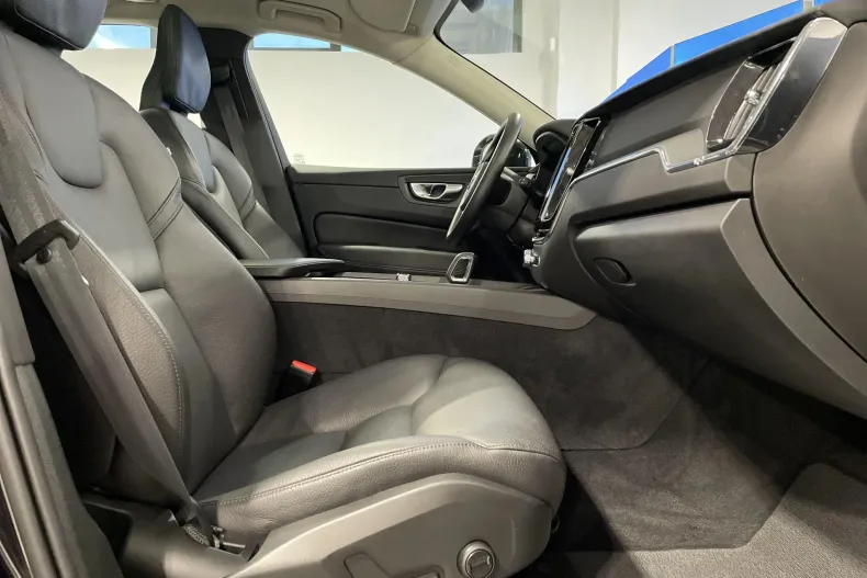 Volvo XC60 din 2022 cu 94.277 km - oferta VOL213412 - foto 11