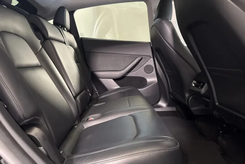 Tesla Model Y din 2023 cu 82.300 km - oferta TES213428 - foto 12