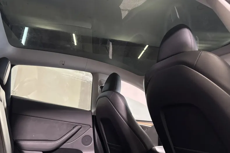 Tesla Model Y din 2023 cu 82.300 km - oferta TES213428 - foto 20