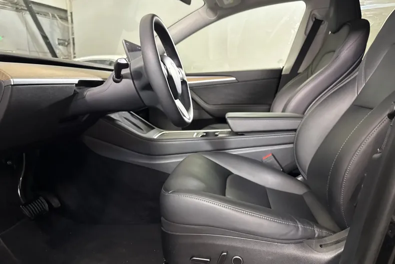 Tesla Model Y din 2023 cu 82.300 km - oferta TES213428 - foto 21