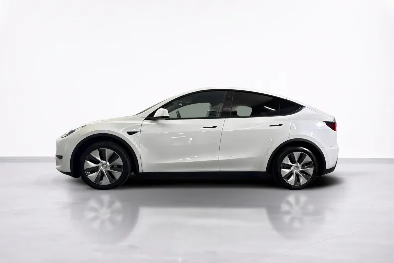 Tesla Model Y din 2023 cu 48.940 km - oferta TES213429 - foto 2