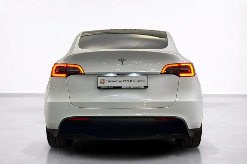 Tesla Model Y din 2023 cu 48.940 km - oferta TES213429 - foto 4