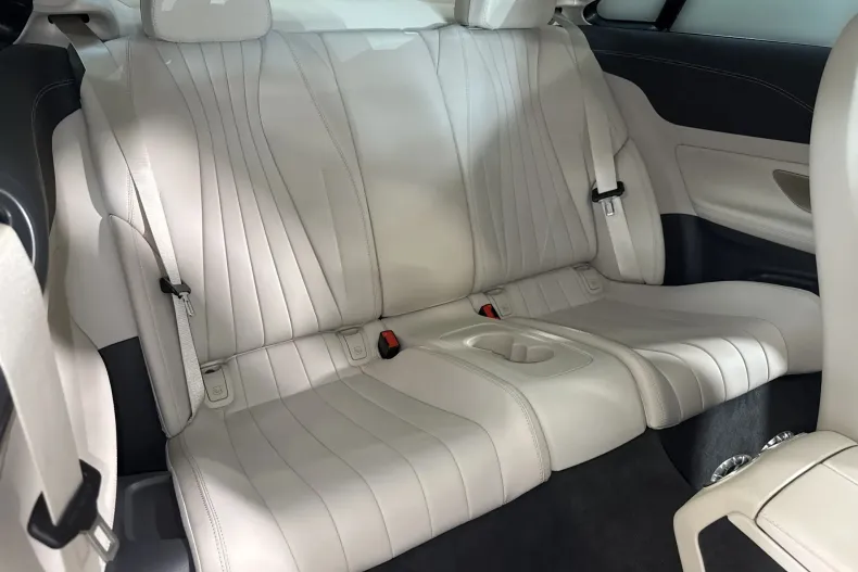 Mercedes-Benz E din 2023 cu 13.555 km - oferta MER213430 - foto 13