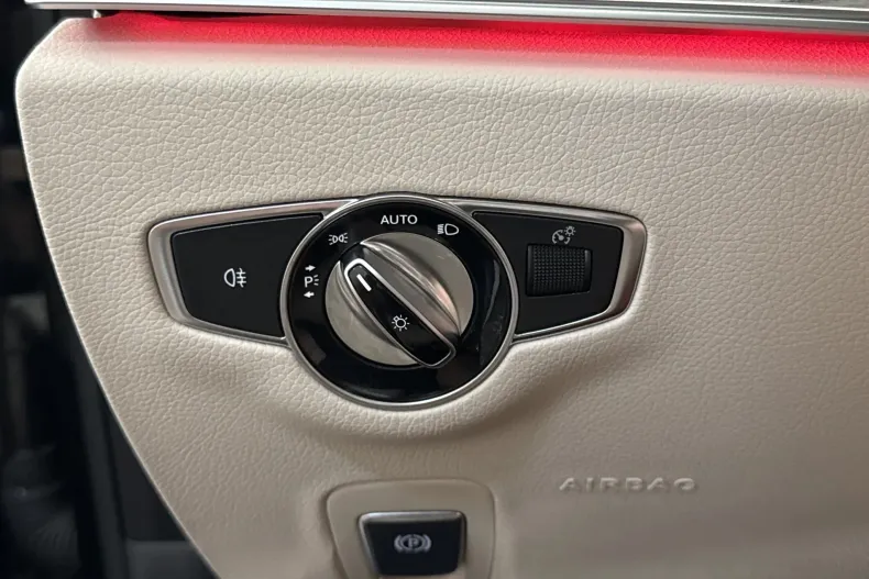 Mercedes-Benz E din 2023 cu 13.555 km - oferta MER213430 - foto 16