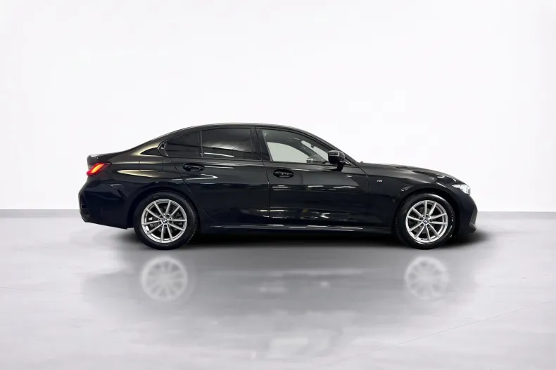 BMW 320i (Seria 3) din 2023 cu 41.236 km - oferta BMW213431 - foto 6
