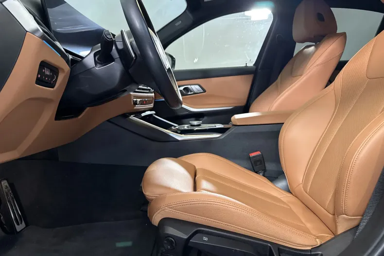 BMW 320i (Seria 3) din 2023 cu 41.236 km - oferta BMW213431 - foto 25