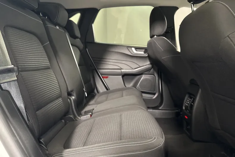 Ford Kuga din 2022 cu 130.108 km - oferta FOR213433 - foto 12
