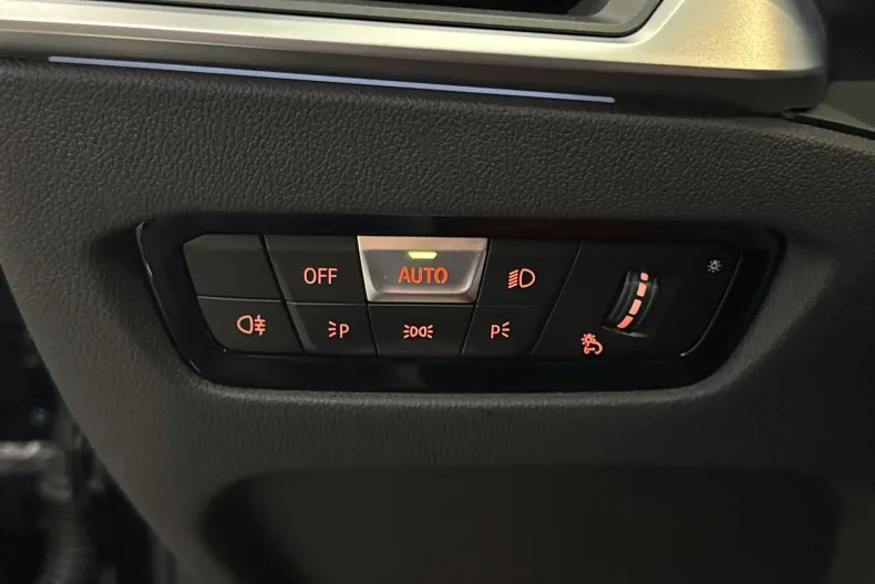 BMW M3 (Seria 3) din 2021 cu 75.626 km - oferta BMW213441 - foto 15