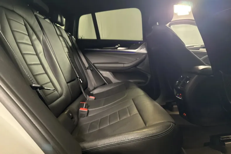 BMW X4 (Seria X) din 2023 cu 65.500 km - oferta BMW213446 - foto 12