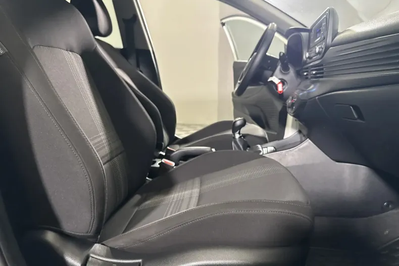 Hyundai i20 din 2021 cu 51.401 km - oferta HYU213449 - foto 11