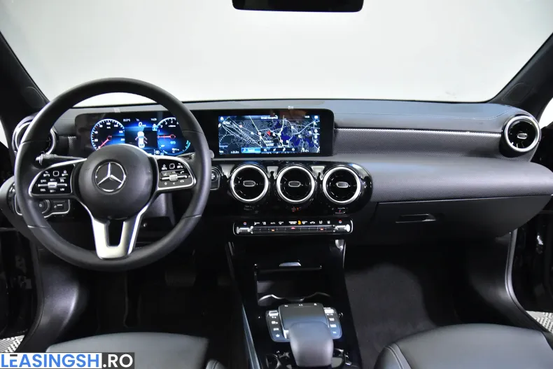 Mercedes-Benz CLA 250 (Clasa CLA) din 2023 cu 27.208 km - oferta MER213467 - foto 9