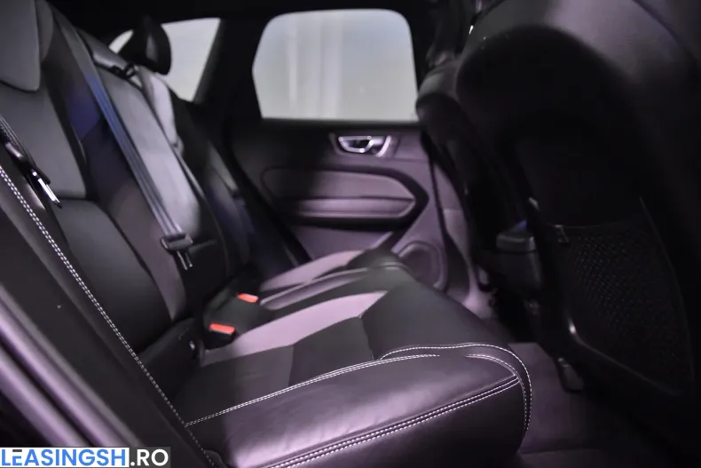 Volvo XC60 din 2023 cu 127.108 km - oferta VOL213472 - foto 12