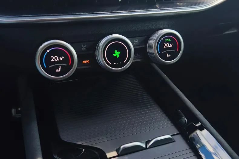 Skoda Superb din 2026 cu 6 km - oferta SKO213474 - foto 5
