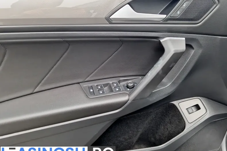 Volkswagen Tiguan din 2022 cu 50.367 km - oferta VOL213478 - foto 12