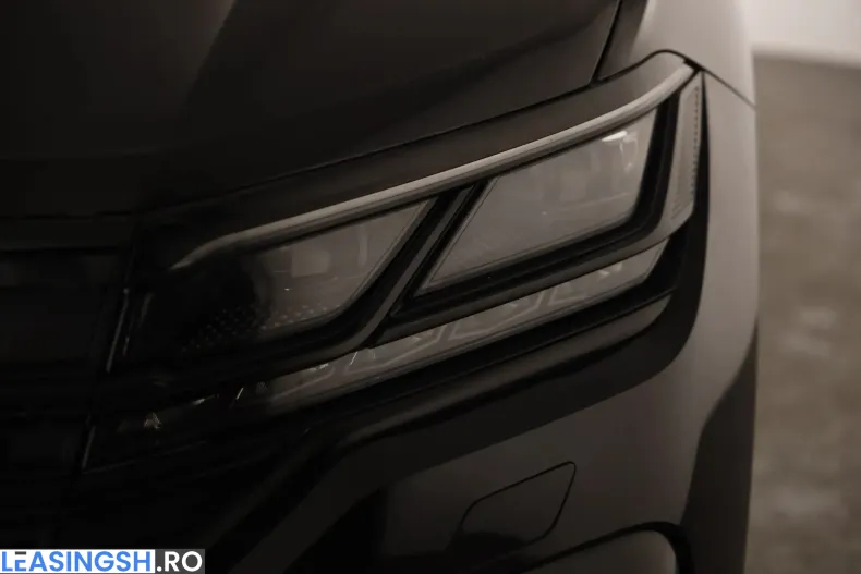 Volkswagen Touareg din 2022 cu 111.306 km - oferta VOL213480 - foto 26