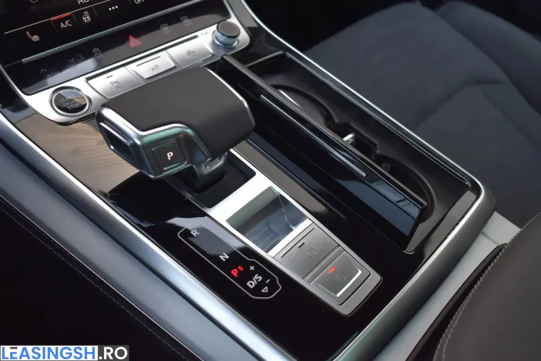 Audi Q8 din 2024 cu 3.000 km - oferta AUD213483 - foto 24