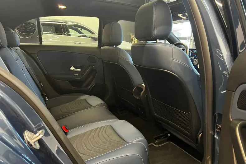 Mercedes-Benz A 250 (Clasa A) din 2021 cu 61.250 km - oferta MER213490 - foto 7