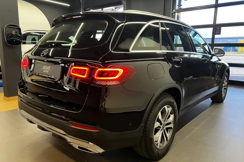 Mercedes-Benz GLC din 2021 cu 99.293 km - oferta MER213493 - foto 3