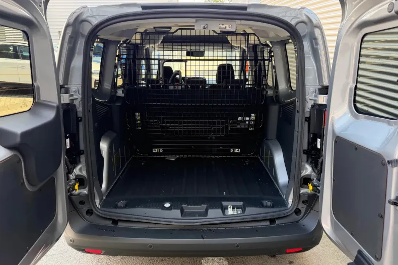 Ford Courier din 2026 cu 1 km - oferta FOR213500 - foto 23