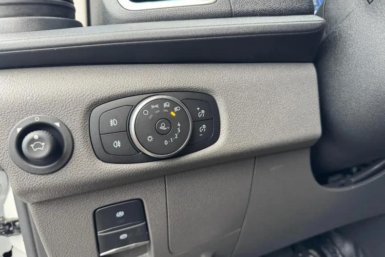 Ford Transit din 2026 cu 1 km - oferta FOR213502 - foto 8