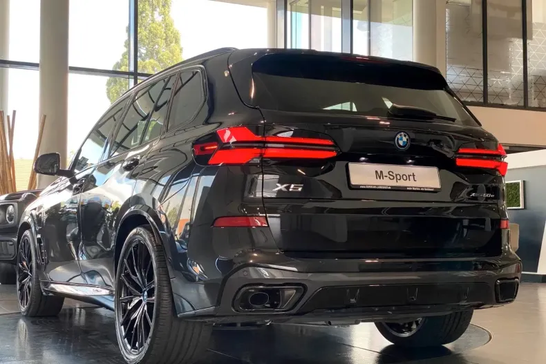 BMW X5 (Seria X) din 2025 cu 15.000 km - oferta BMW213503 - foto 2