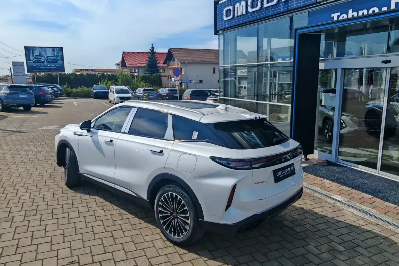 Omoda 9 din 2026 cu 2 km - oferta OMO213526 - foto 9