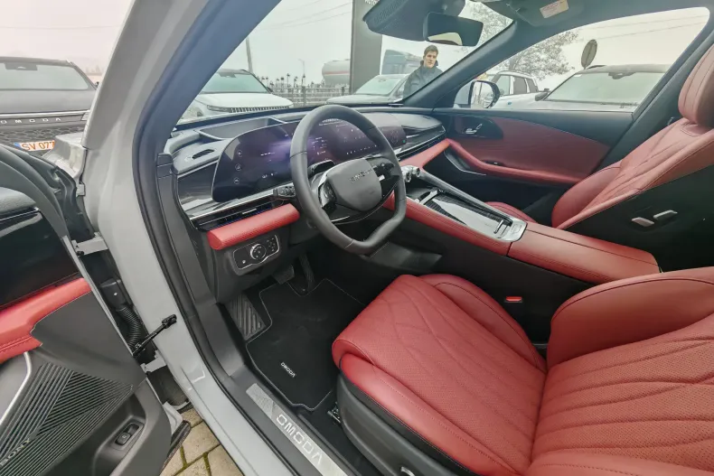 Omoda 9 din 2026 cu 2 km - oferta OMO213526 - foto 13