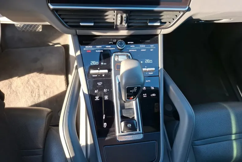 Porsche Cayenne Coupe din 2020 cu 84.500 km - oferta POR213538 - foto 14