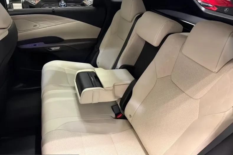 Lexus RX 450 din 2026 cu 15 km - oferta LEX213545 - foto 19