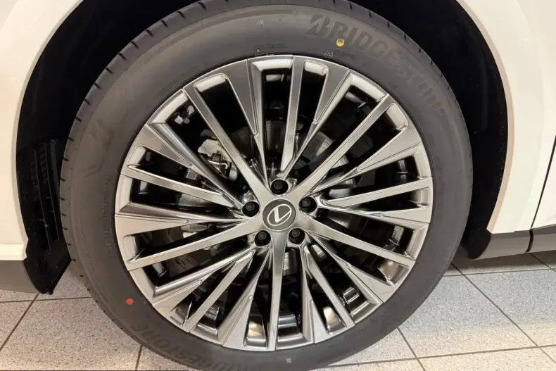 Lexus RX 450 din 2026 cu 15 km - oferta LEX213545 - foto 25