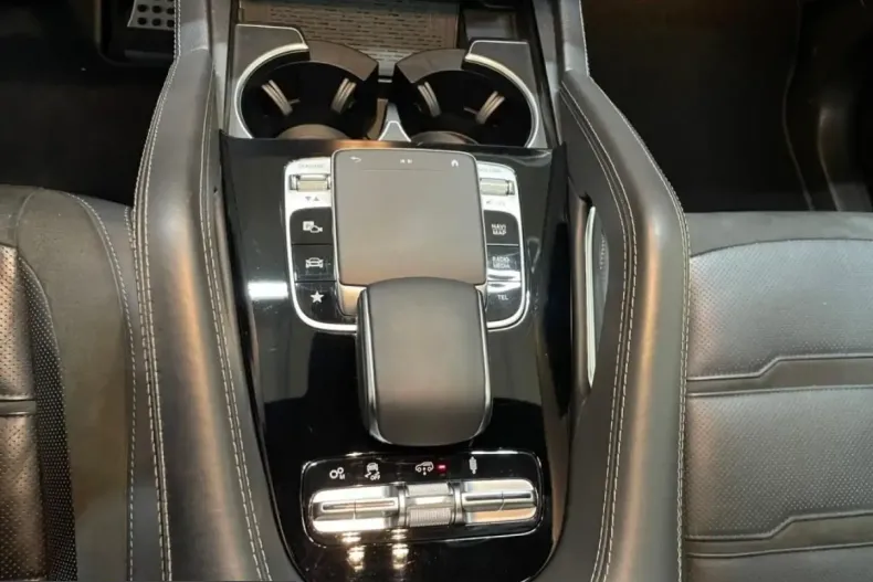 Mercedes-Benz GLE 63 AMG (Clasa GLE) din 2021 cu 71.800 km - oferta MER213555 - foto 7