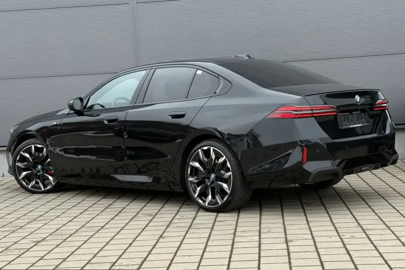 BMW 550 (Seria 5) din 2024 cu 23.843 km - oferta BMW213568 - foto 7