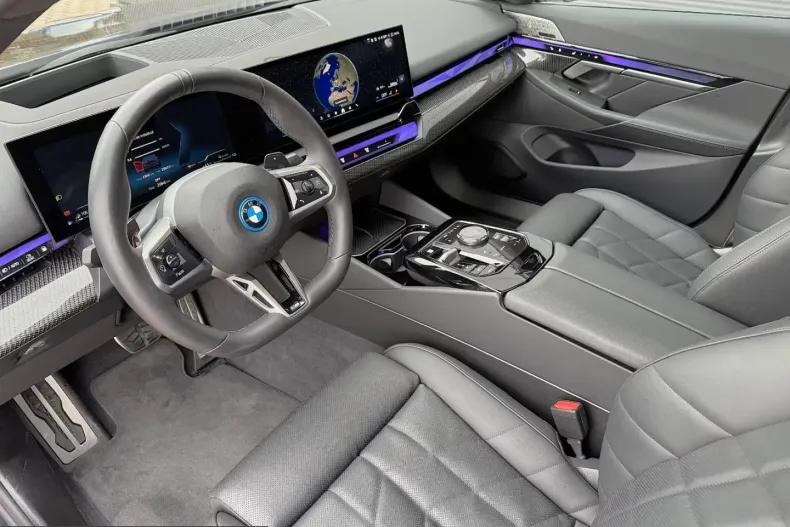 BMW 550 (Seria 5) din 2024 cu 23.843 km - oferta BMW213568 - foto 14