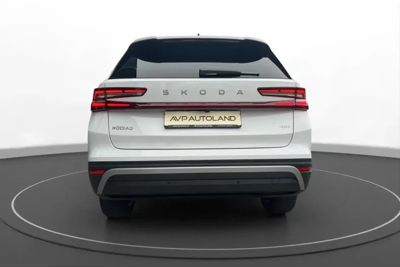 Skoda Kodiaq din 2025 cu 24.160 km - oferta SKO213570 - foto 2