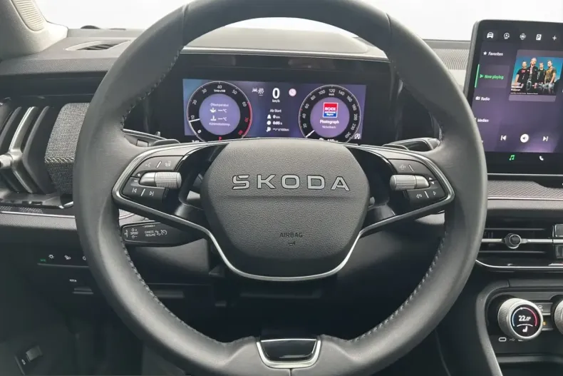Skoda Kodiaq din 2025 cu 24.160 km - oferta SKO213570 - foto 8