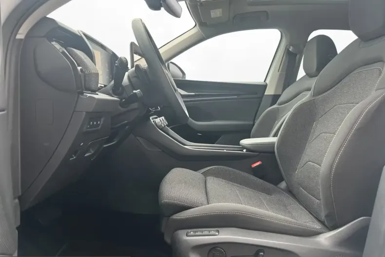 Skoda Kodiaq din 2025 cu 24.160 km - oferta SKO213570 - foto 9