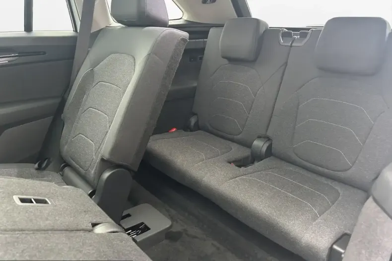 Skoda Kodiaq din 2025 cu 24.160 km - oferta SKO213570 - foto 11