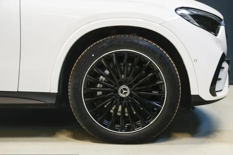 Mercedes-Benz GLC 300 (Clasa GLC) din 2024 cu 16.534 km - oferta MER213578 - foto 5