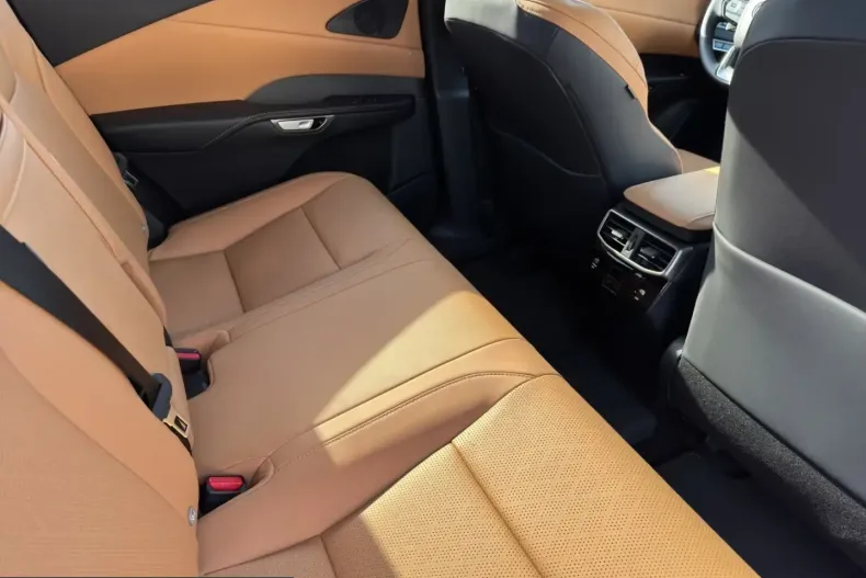 Lexus RX 450 din 2026 cu 10 km - oferta LEX213579 - foto 12