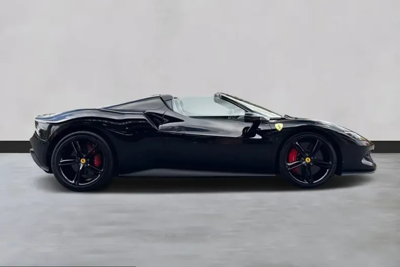 Ferrari 296 GTS din 2025 cu 1.500 km - oferta FER213580 - foto 4