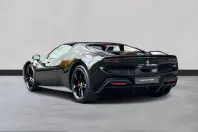 Ferrari 296 GTS din 2025 cu 1.500 km - oferta FER213580 - foto 6