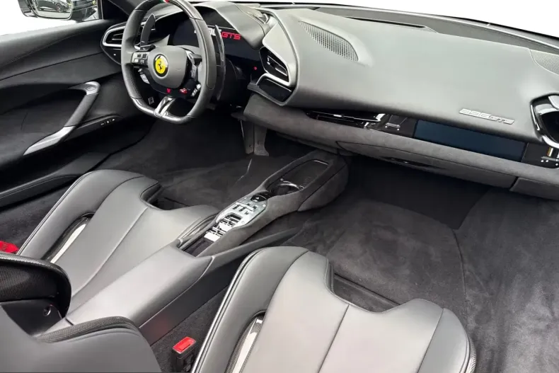 Ferrari 296 GTS din 2025 cu 1.500 km - oferta FER213580 - foto 20
